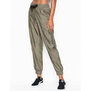 Victoria's Secret Sport Green Size M Iridescent Green Windbreaker Cargo Joggers